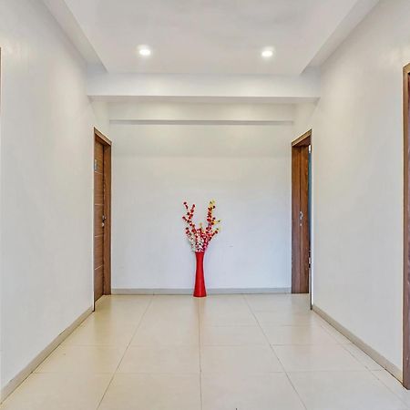 Super Townhouse 749 The Upper Room Near Pune Airport Lohogaon Exterior photo