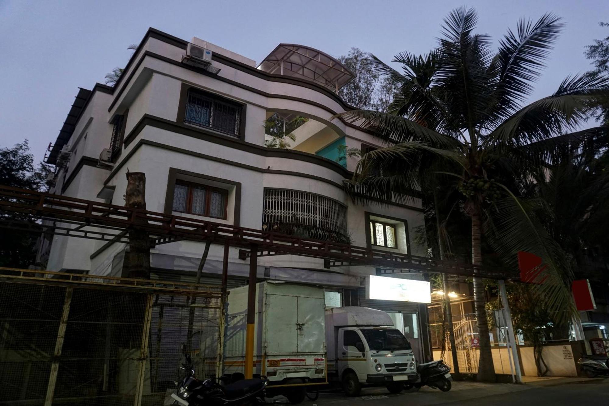 Super Townhouse 749 The Upper Room Near Pune Airport Lohogaon Exterior photo